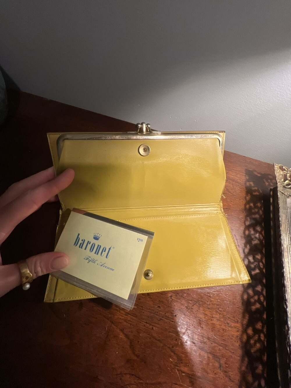 Baronet Fifth Avenue Vintage Leather Wallet